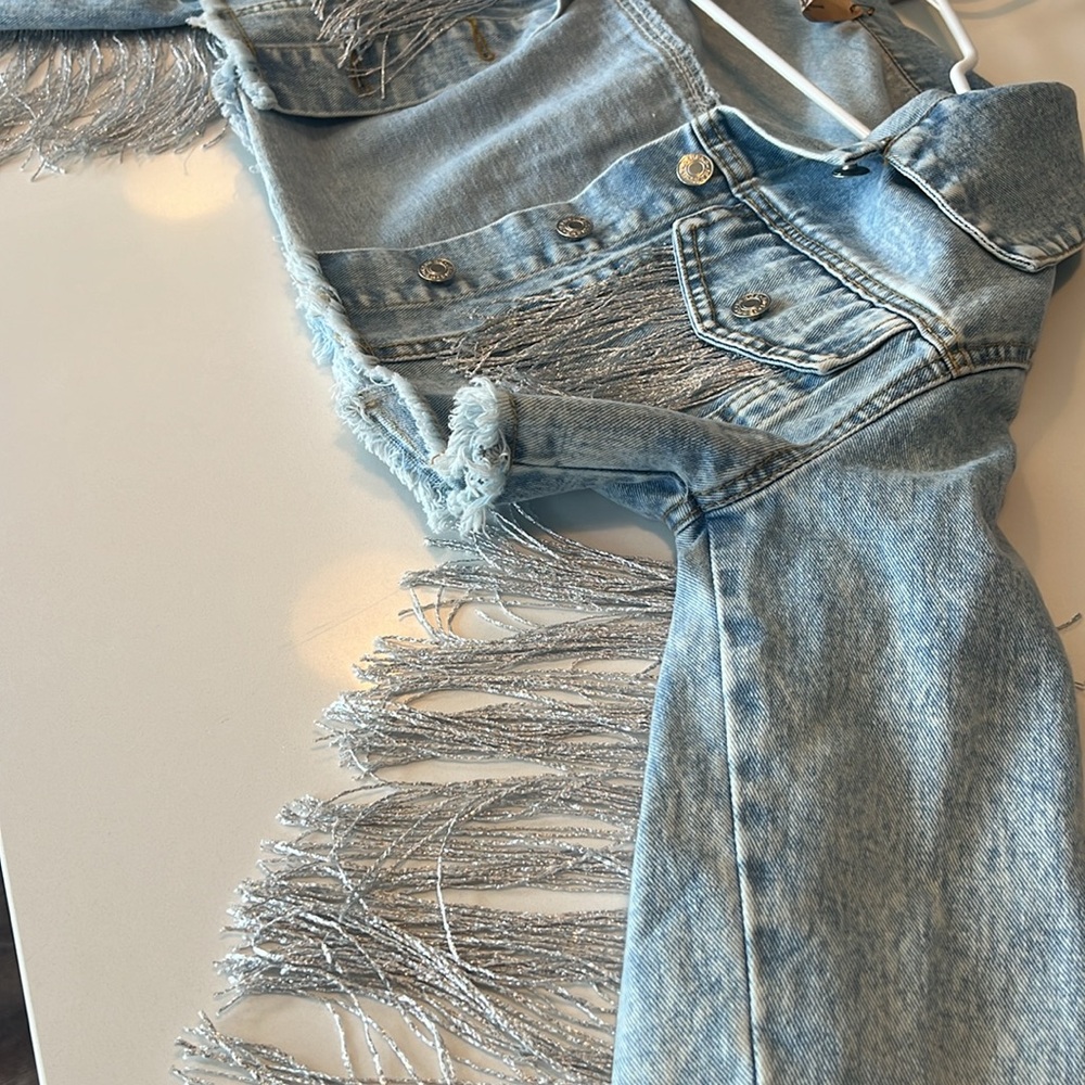 Jean jacket - Picture 4 of 6